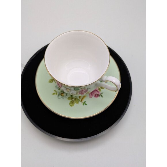 Royal Grafton AB Jones English Bone China Floral Teacup & Saucer - Picture 4 of 17